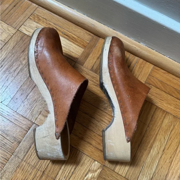 Bryr Worker Clog in Natural Size 36 - Picture 3 of 7